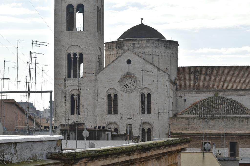 Bijoux Luxury Apartment In Old Town Bari Bagian luar foto