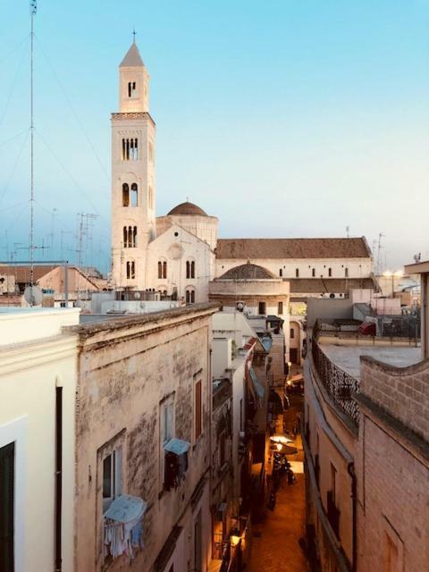 Bijoux Luxury Apartment In Old Town Bari Bagian luar foto